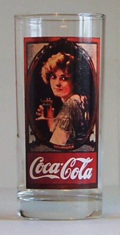 3250-5 € 2,50 coca cola glas dame met glas.jpeg